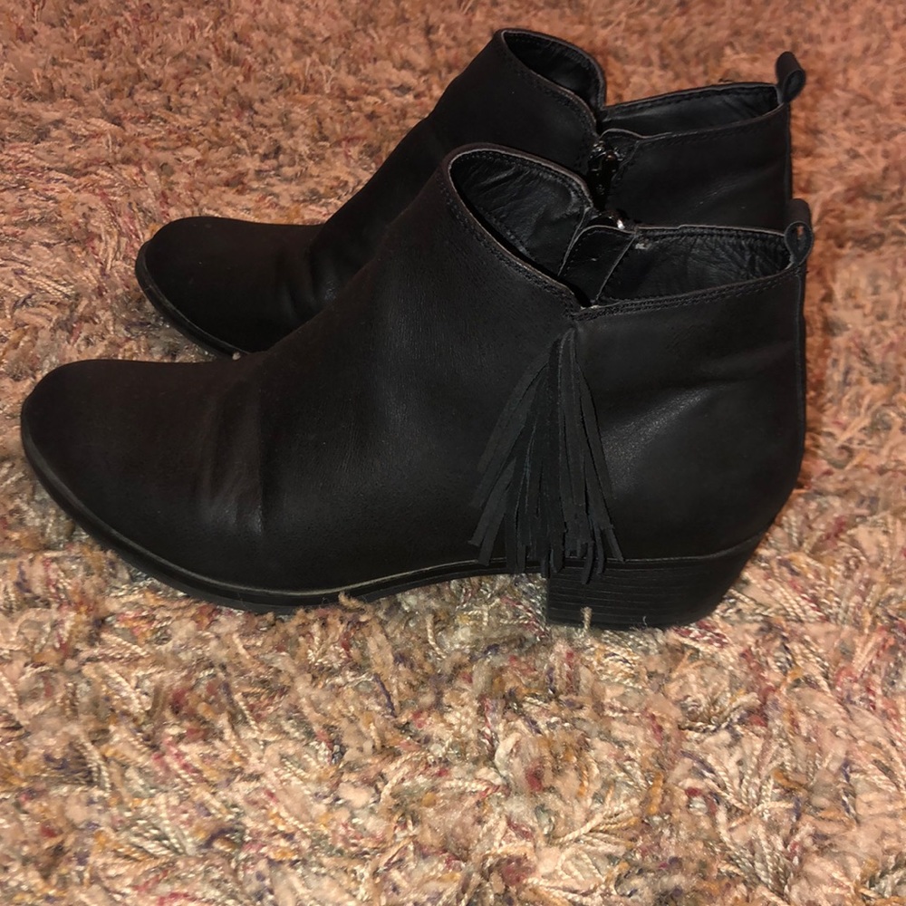 American Eagle booties size 8
